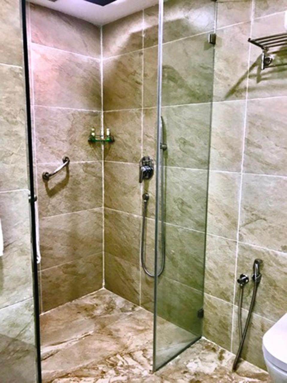 Hotel Central Park Манипала Экстерьер фото
