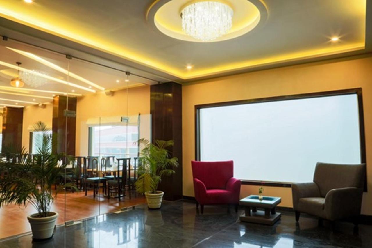 Hotel Central Park Манипала Экстерьер фото
